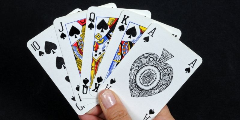 Các liên kết trong Poker